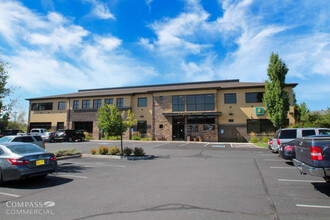 400 SW Bluff Dr, Bend, OR for lease Building Photo- Image 1 of 9