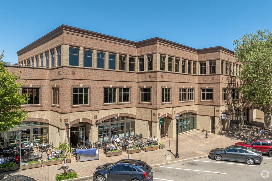 85 E 8th St, Holland, MI à vendre - Photo du bâtiment - Image 1 de 40