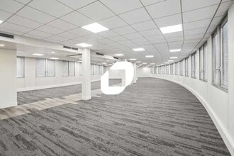 9-11 Boulevard Du General De Gaulle, Montrouge for lease Interior Photo- Image 1 of 15