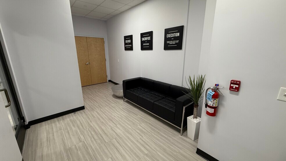 2550 Brodhead Rd, Bethlehem, PA à louer - Photo du bâtiment - Image 3 de 44