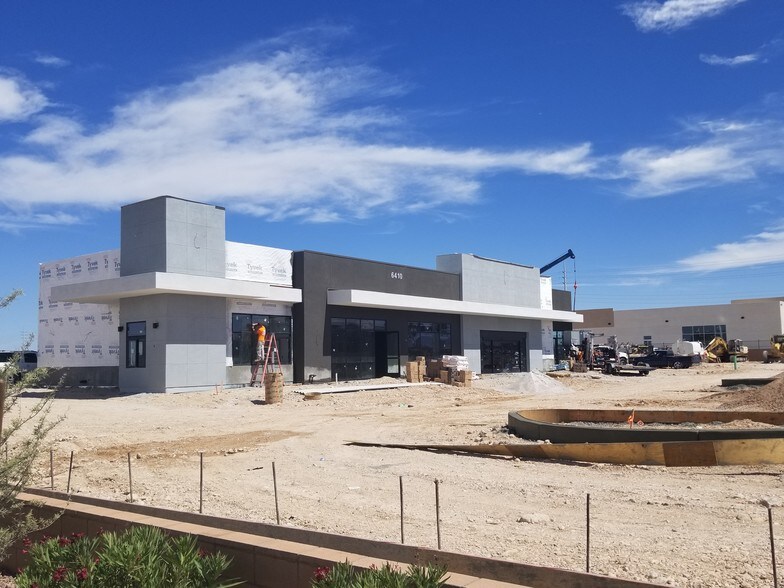 6410 S Rainbow Blvd, Las Vegas, NV à louer - Photo du bâtiment - Image 2 de 2