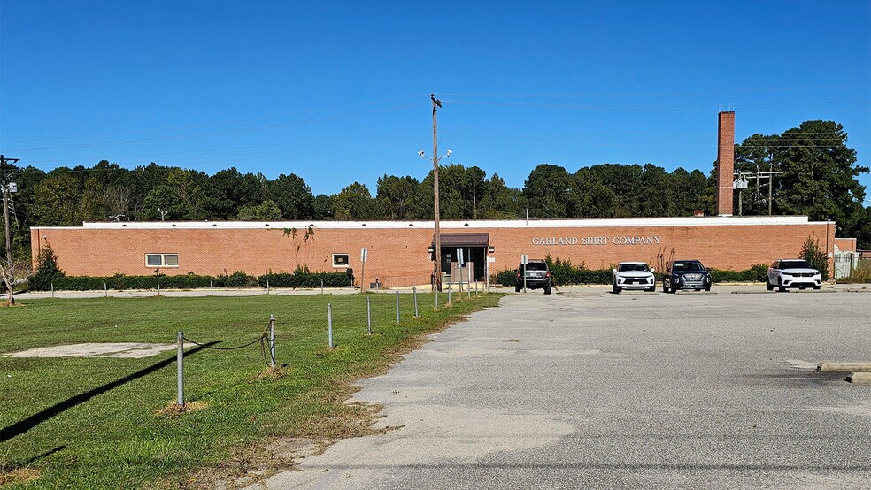 120 S Church Ave, Garland, NC à louer - Photo du bâtiment - Image 1 de 19