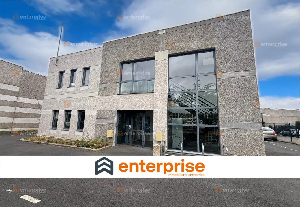 Office in Marcq-en-Baroeul for lease Building Photo- Image 1 of 2