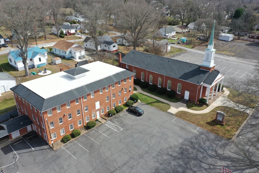 703 Buick Ave, Kannapolis, NC à vendre - Photo du bâtiment - Image 3 de 27