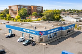 Plus de détails pour 200 Boul Saint-Joseph, St-Jean-sur-Richelieu, QC - Commerce de détail à vendre