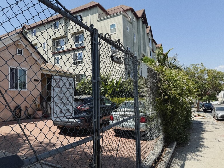 427 N Bixel St, Los Angeles, CA à vendre - Photo du bâtiment - Image 3 de 20