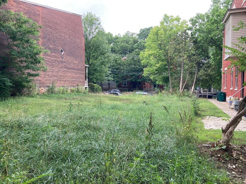 3212 Glendora Ave, Cincinnati, OH à vendre - Photo du bâtiment - Image 3 de 3