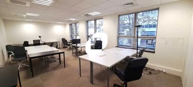 259-261 Rue De Paris, Montreuil for lease Interior Photo- Image 1 of 2