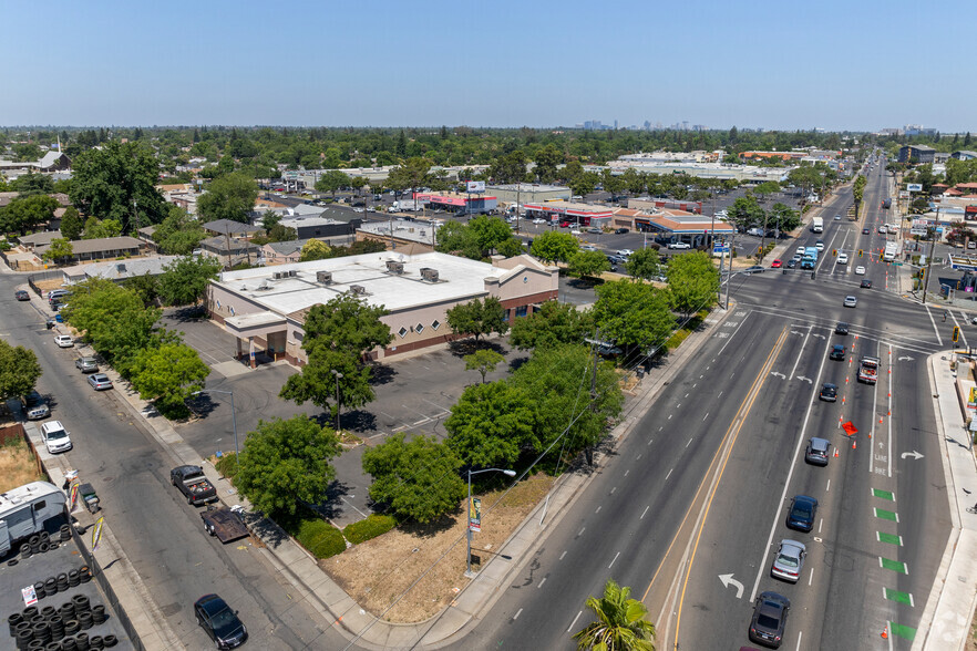 5610 Stockton Blvd, Sacramento, CA for lease - Aerial - Image 3 of 21