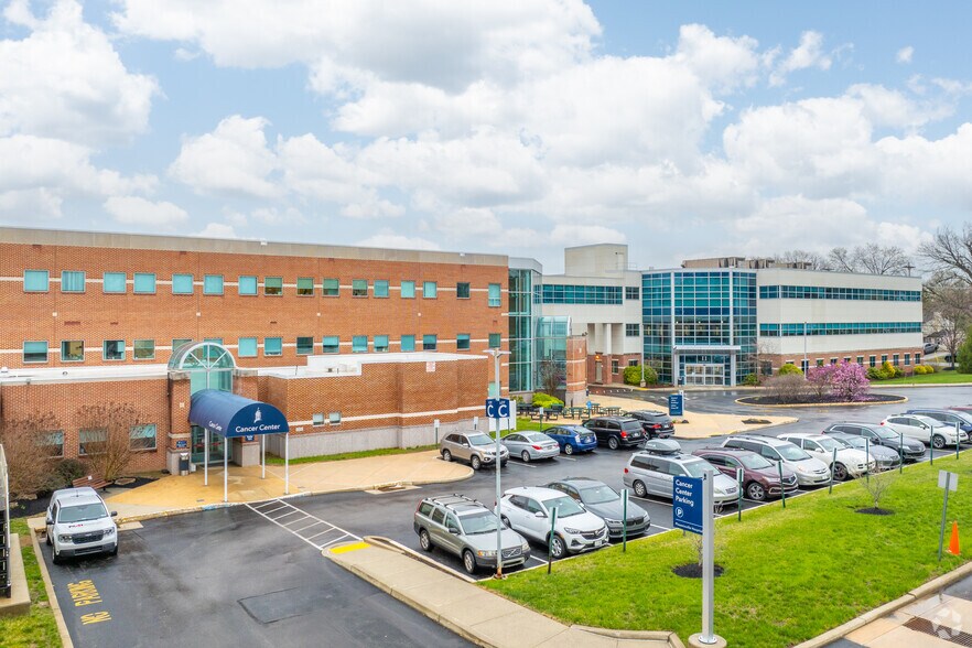 824 Main St, Phoenixville, PA à louer - Photo du bâtiment - Image 3 de 6