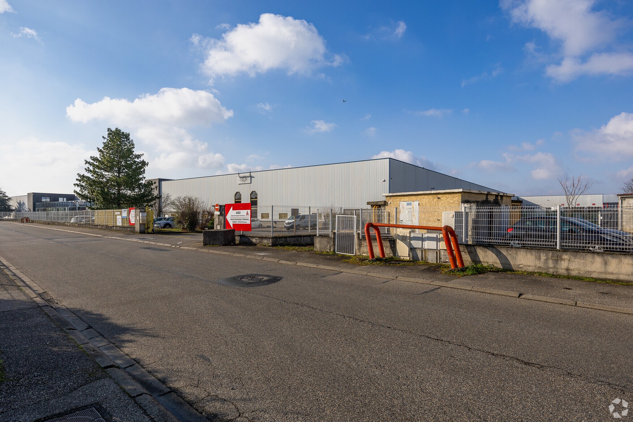 15 Rue Des Frères Lumière, Chassieu for lease Primary Photo- Image 1 of 10