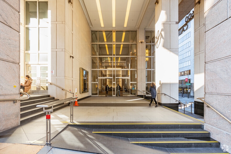 600 California St, San Francisco, CA for lease - Lobby - Image 3 of 4