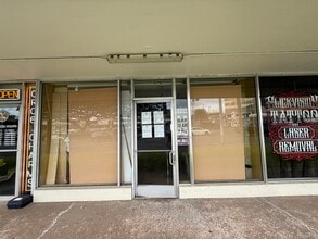 99-205 Moanalua Rd, Aiea, HI for lease Interior Photo- Image 1 of 19