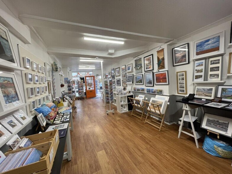 93 93A High St, Hythe à vendre - Photo du bâtiment - Image 3 de 14