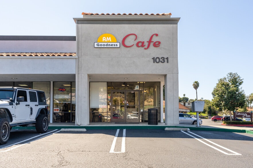 1031 S Santa Fe Ave, Vista, CA for lease - Building Photo - Image 3 of 6