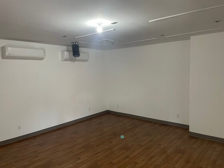 1200 N Henry St, Bay City, MI à vendre - Photo du bâtiment - Image 2 de 6