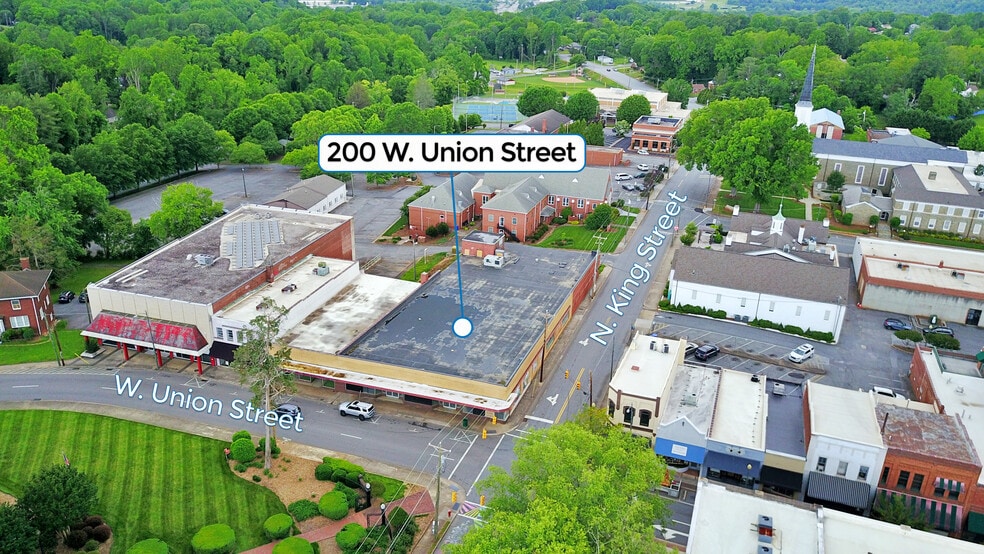 200-204 W Union, Morganton, NC for lease - Building Photo - Image 2 of 5