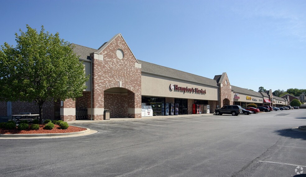 4800 W Smith Valley Rd, Greenwood, IN à louer - Photo du bâtiment - Image 2 de 2