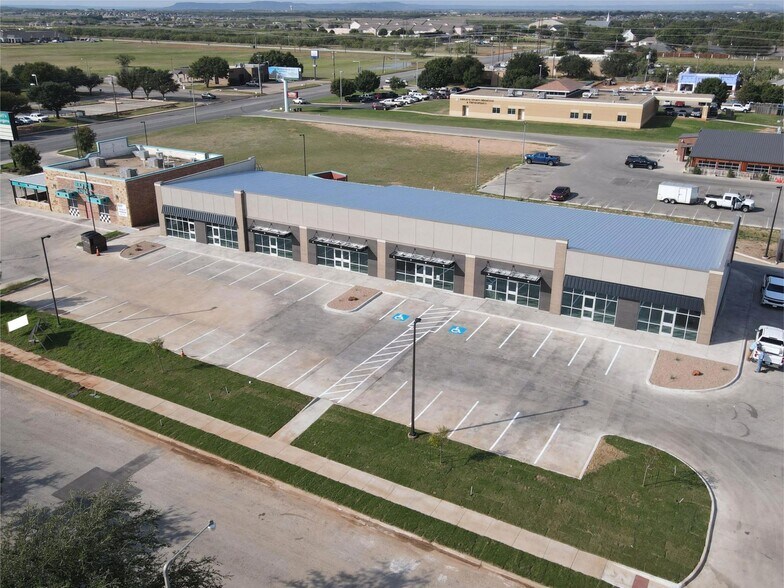 24 Hospital Dr, Abilene, TX for lease - Building Photo - Image 1 of 4