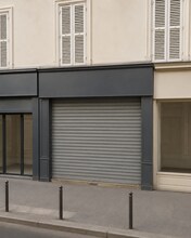 Retail in Paris for lease Interior Photo- Image 1 of 2