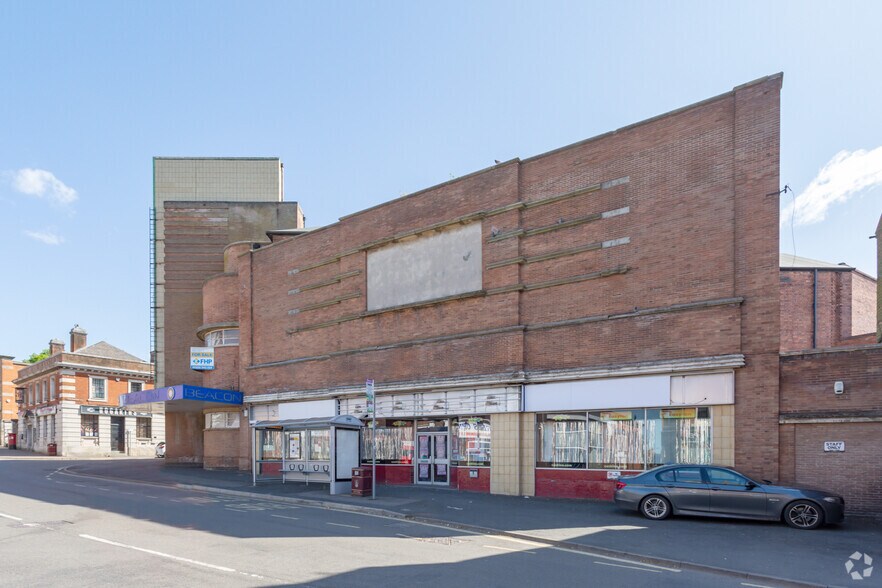 9 South St, Ilkeston for lease - Building Photo - Image 2 of 5