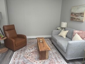 2337 Philmont Ave, Huntingdon Valley, PA for lease Interior Photo- Image 1 of 2