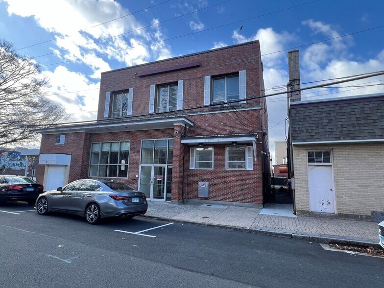 22 Main St, Southington, CT for sale - Building Photo - Image 2 of 16