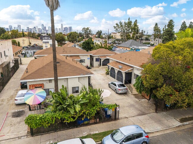 Plus de détails pour 917 E 40th Pl, Los Angeles, CA - Multi-résidentiel à vendre