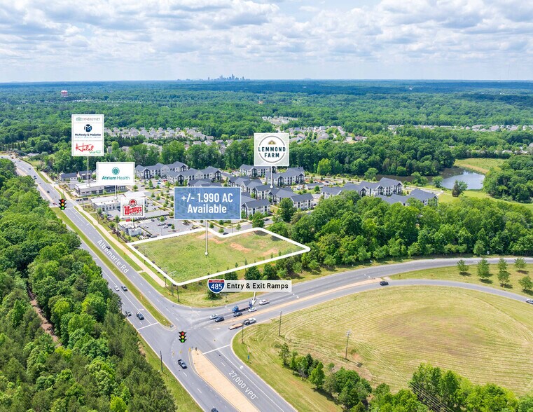 Albemarle Rd, Charlotte, NC à louer - Aérien - Image 3 de 5