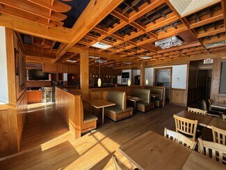 Plus de détails pour 844-846 Farmington Ave, West Hartford, CT - Commerce de détail à louer