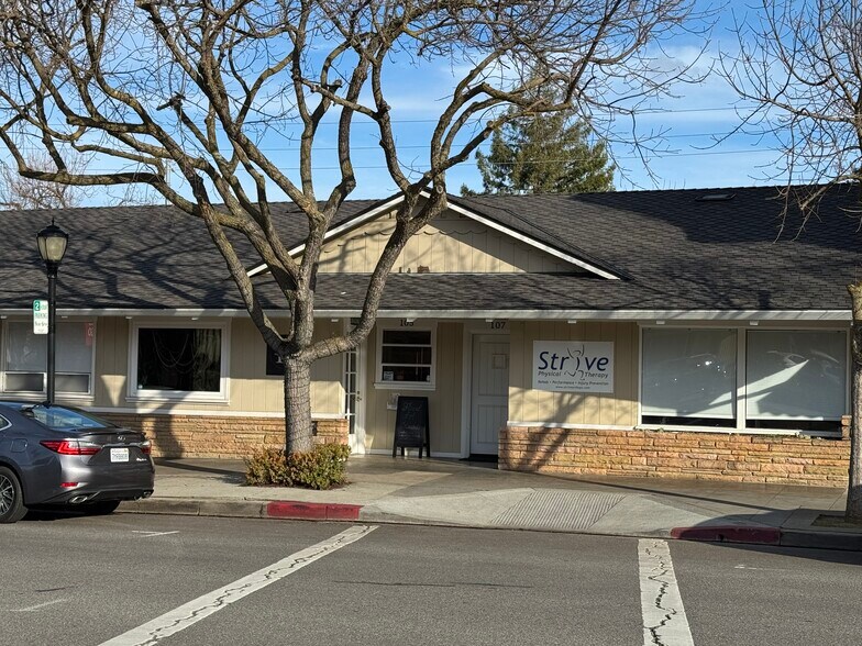 75-107 Main St, Los Altos, CA à louer - Photo du bâtiment - Image 3 de 3