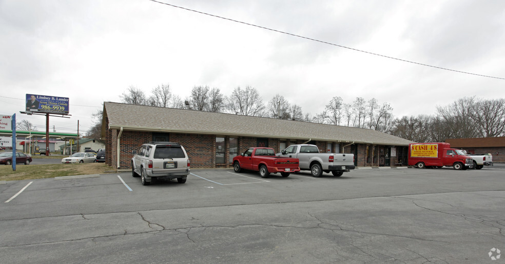 521 Highway 321 N, Lenoir City, TN à vendre - Photo principale - Image 1 de 1