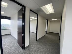 6500 Greenville Ave, Dallas, TX for lease Interior Photo- Image 2 of 9