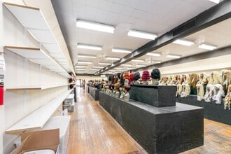 4719 Vine St, Cincinnati, OH à louer Photo intérieure- Image 1 de 1