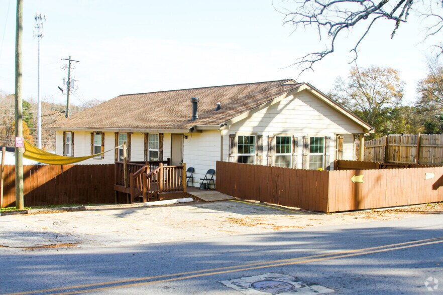 6135 Petty St SW, Covington, GA à louer - Photo principale - Image 1 de 30