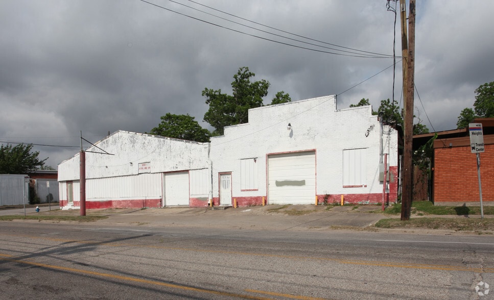 2001 Airline Dr, Houston, TX à louer - Photo du bâtiment - Image 2 de 2