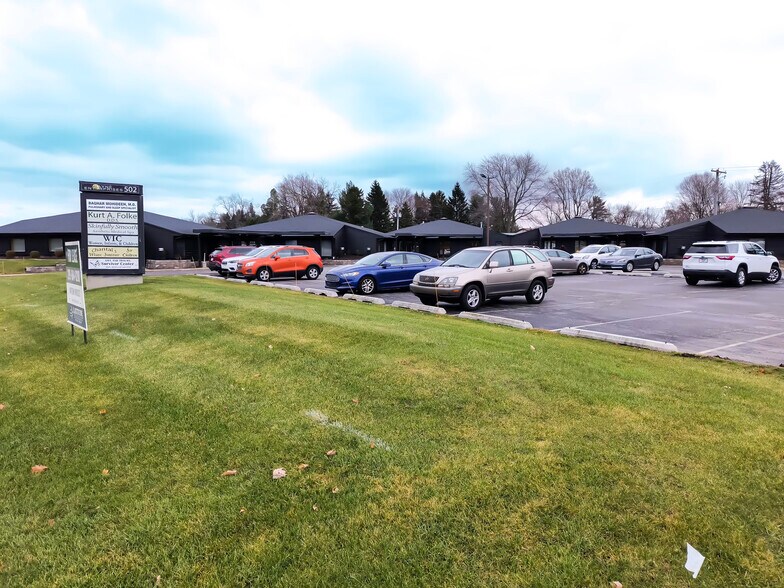 502 Wall St, Valparaiso, IN à louer - Photo du bâtiment - Image 1 de 21