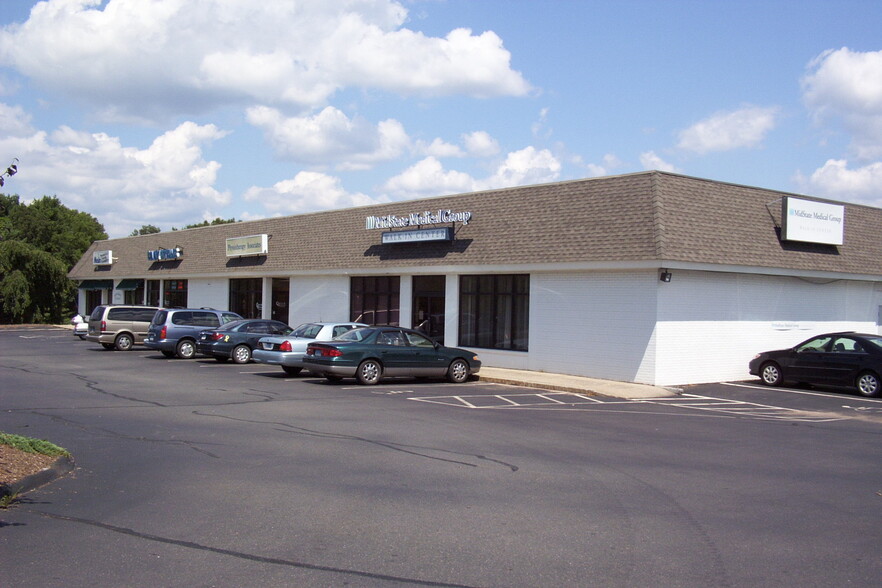 60 Church St, Wallingford, CT for lease - Building Photo - Image 1 of 2