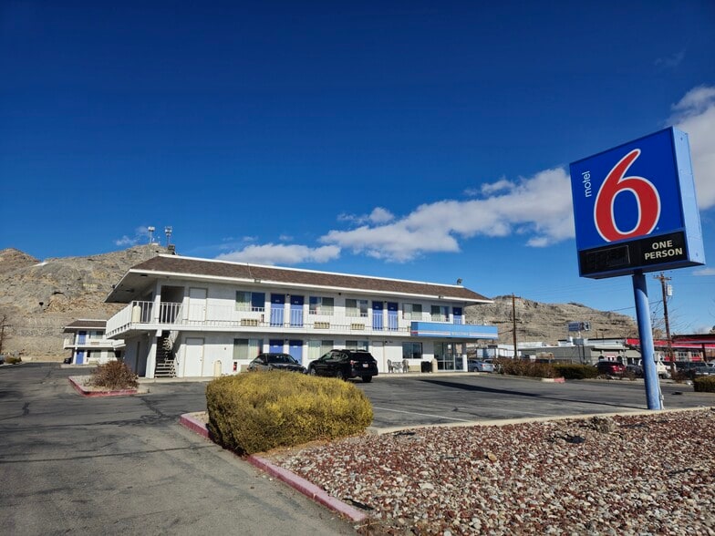 561 E Wendover Blvd, Wendover, UT for sale - Building Photo - Image 1 of 12