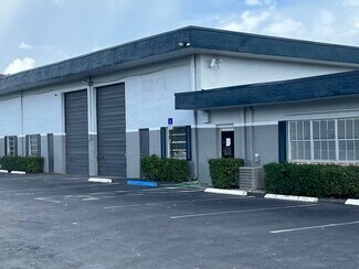 Plus de détails pour 2003-2033 W McNab Rd, Pompano Beach, FL - Local d'activités à louer