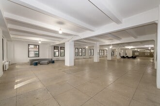 381 Park Ave S, New York, NY for lease Interior Photo- Image 2 of 2