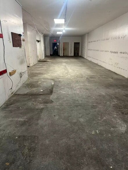 1478 Broadway, Brooklyn, NY à louer - Photo du bâtiment - Image 3 de 10