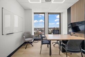 3131 Boul de la Concorde E, Laval, QC for lease Interior Photo- Image 2 of 4