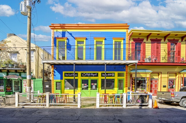 Plus de détails pour 608 Frenchmen St, New Orleans, LA - Commerce de détail à louer