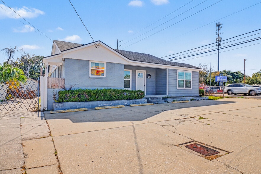 1201 Cassat Ave, Jacksonville, FL à vendre - Photo principale - Image 1 de 36