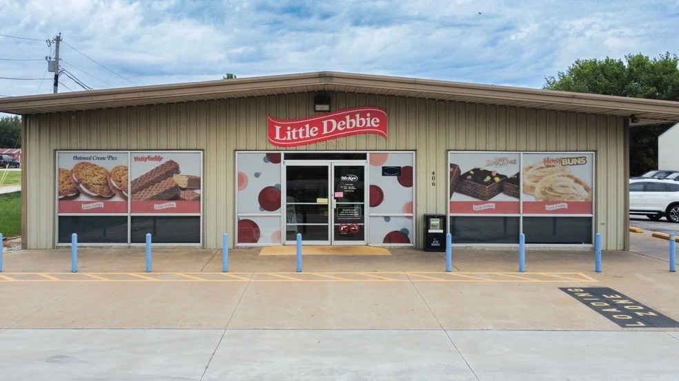 406 E Henri De Tonti Blvd, Springdale, AR for lease - Building Photo - Image 2 of 9