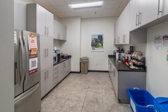 122 W Pine St, Orlando, FL for lease Building Photo- Image 2 of 6