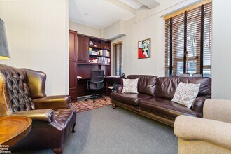 25 Central Park W, New York, NY for lease Interior Photo- Image 2 of 4
