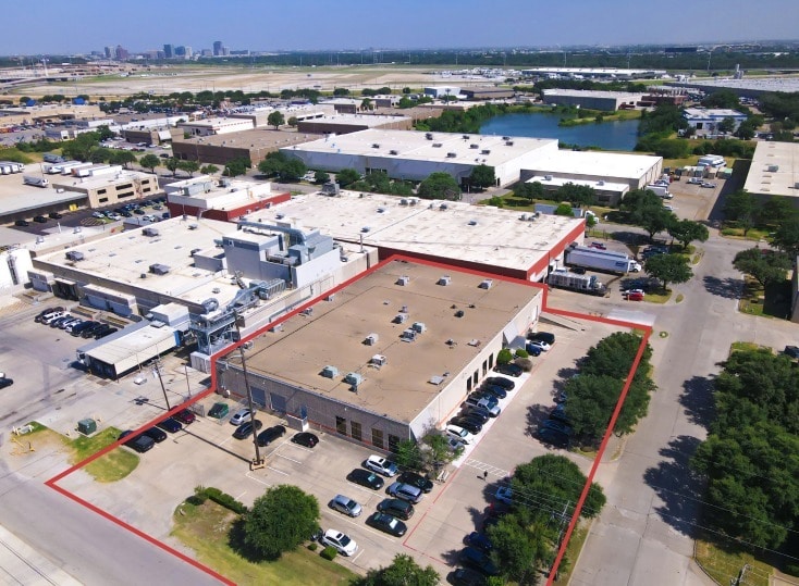 2205 Regency Dr, Irving, TX à vendre - Photo du bâtiment - Image 1 de 8
