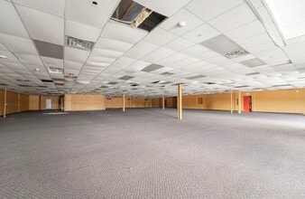 264-350 Middle Country Rd, Coram, NY for lease Interior Photo- Image 2 of 2